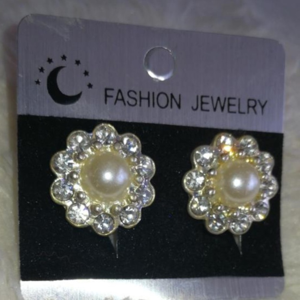Pearl Flower Clip-Ons